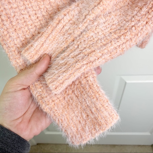 NWOT Lulu’s Talk the Block Eyelash Knit Crewneck Long Sleeve Sweater Size S - Picture 6 of 13